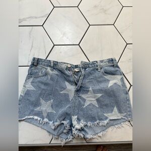 Star shorts